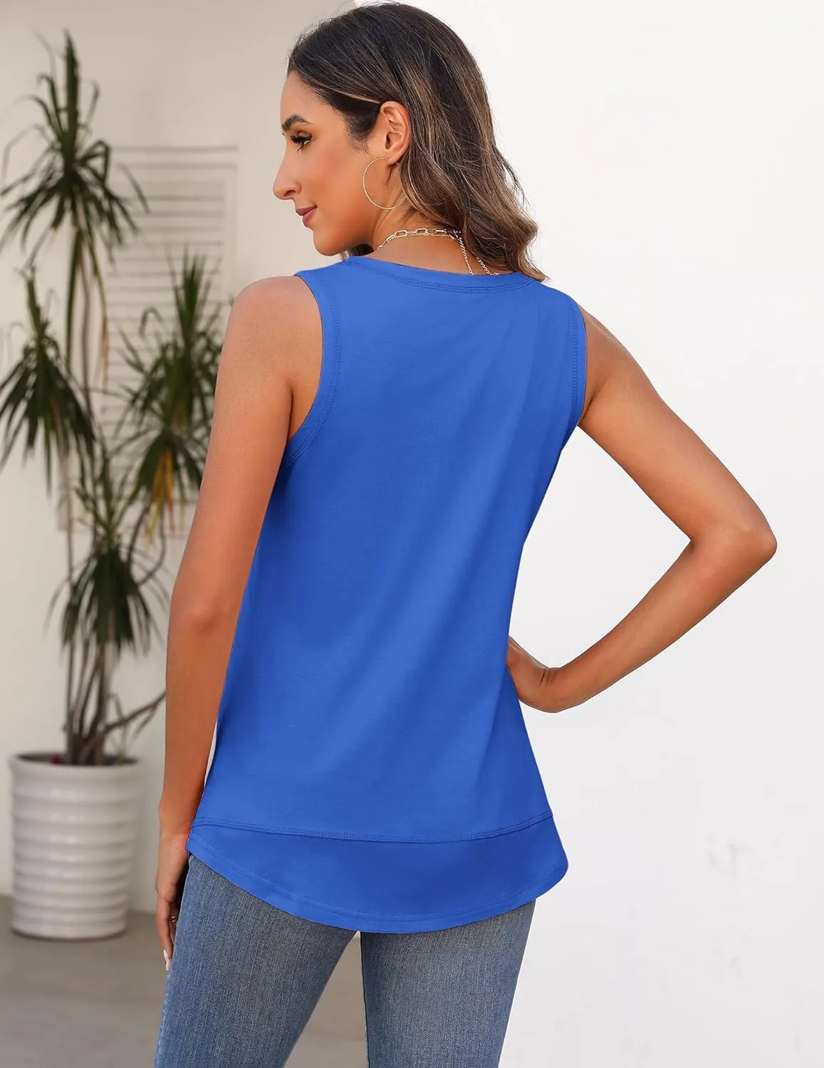 Zeagoo Women's Tank Tops Crew Neck Sleeveless Floral Tops